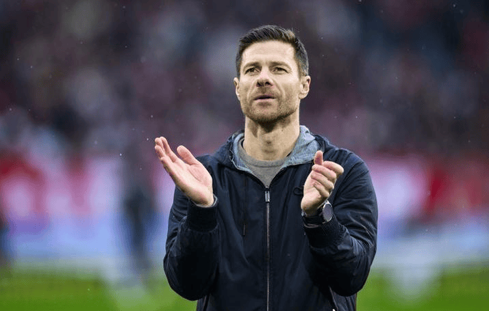 Here We Go！阿隆索签3年长约执掌皇马，6000万豪阵谁将成下课牺牲品？